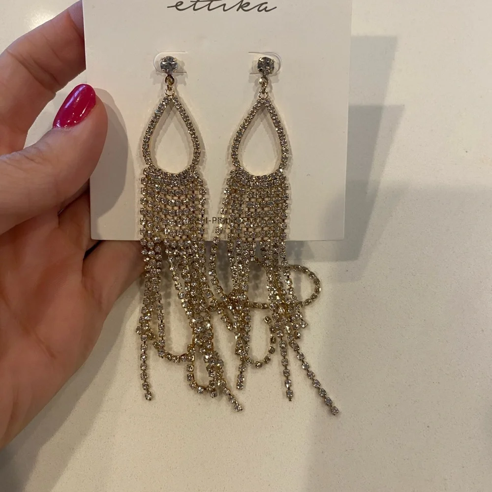 Long rhinestone earrings - Picture 3 of 4